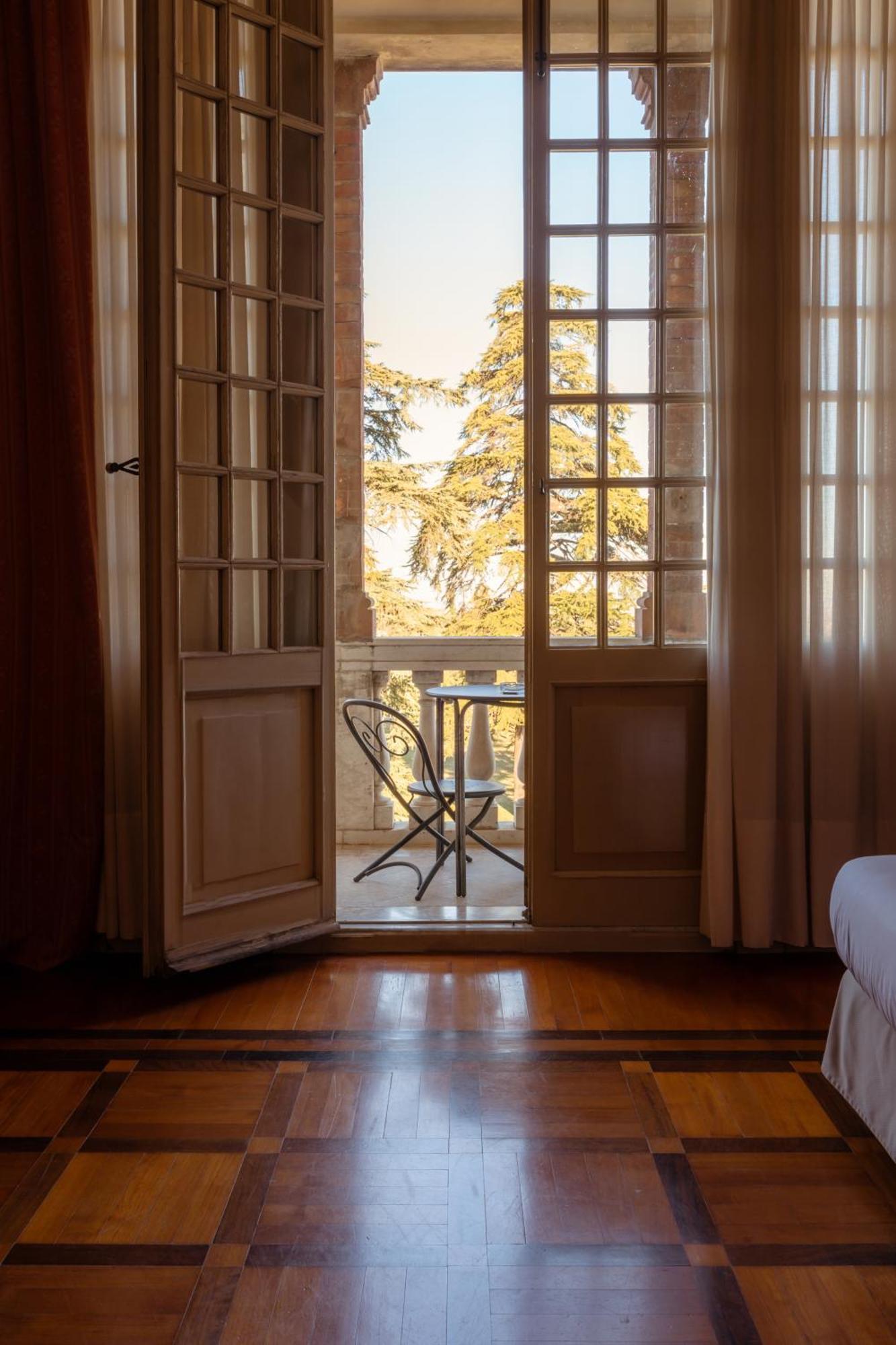 Hotel Villa La Bollina セッラヴァッレ・スクリーヴィア エクステリア 写真